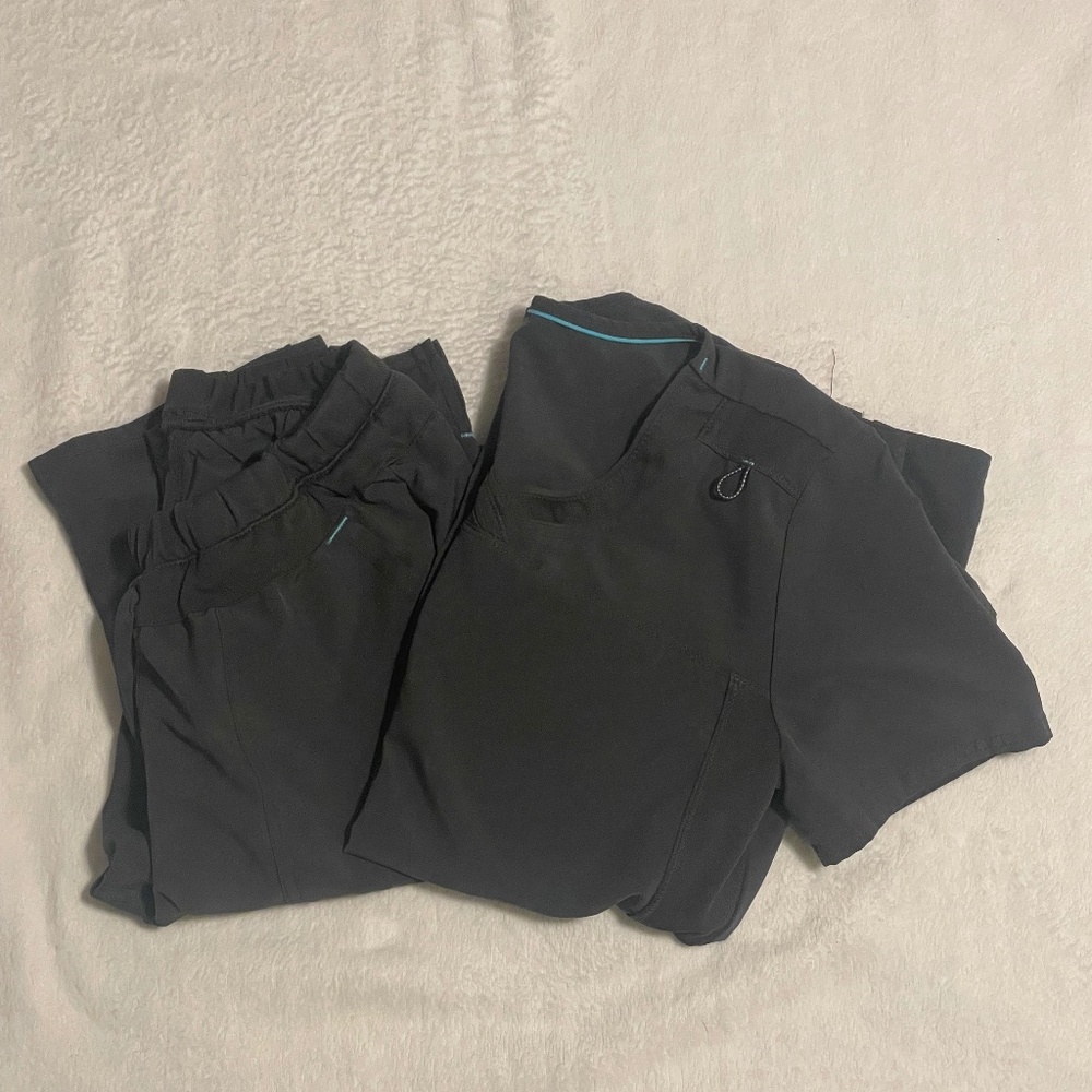 Women’s Scrubs